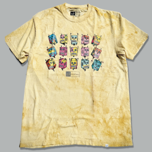 MANY ROYS TEE